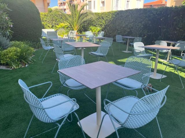 Отель Résidence Carlton Rénovée Avec Piscine