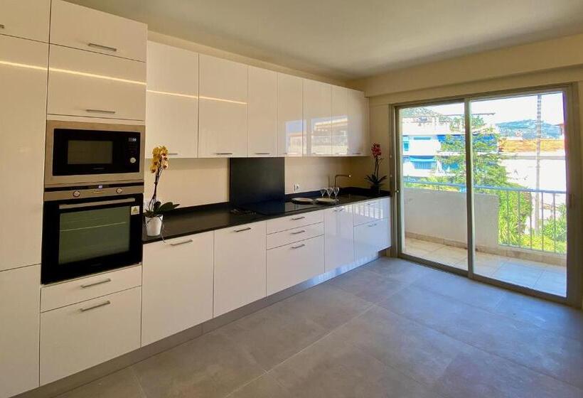 Отель Résidence Carlton Rénovée Avec Piscine