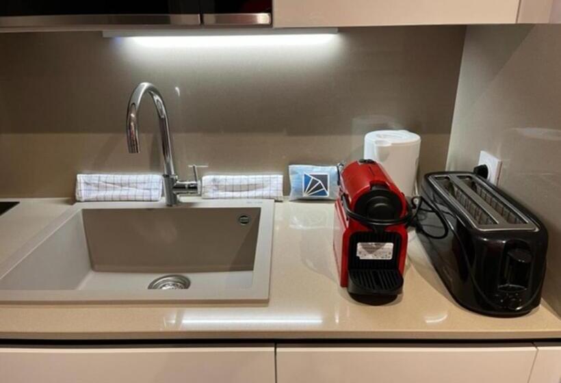 Отель Résidence Carlton Rénovée Avec Piscine