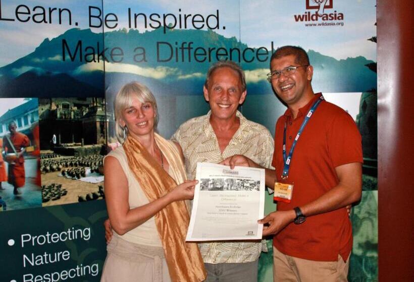 בית מלון כפרי Sarinbuana Eco Lodge