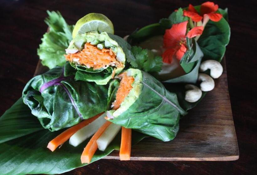 בית מלון כפרי Sarinbuana Eco Lodge