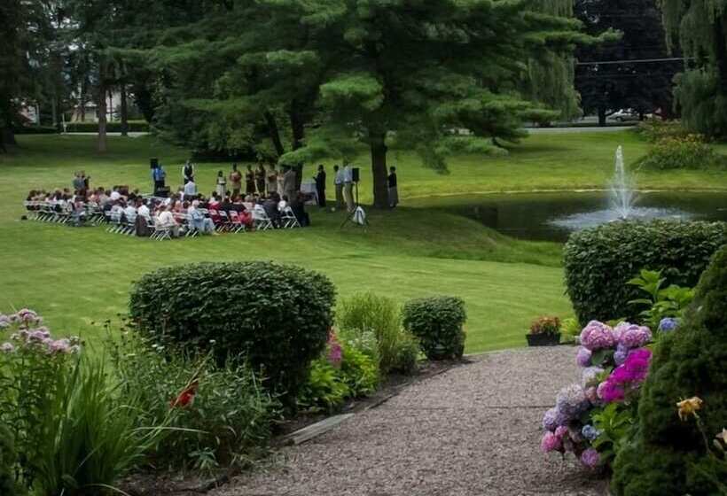 فندق Springside Inn