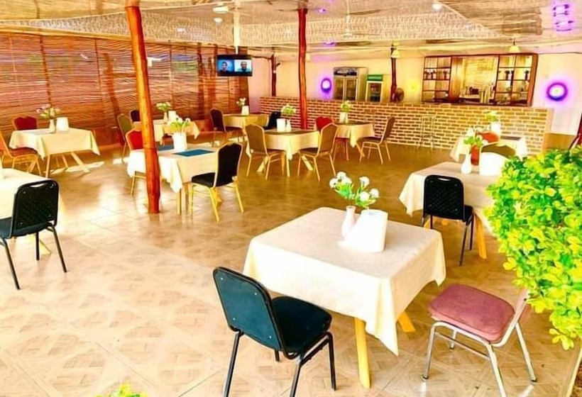 فندق Sundowner Lodge