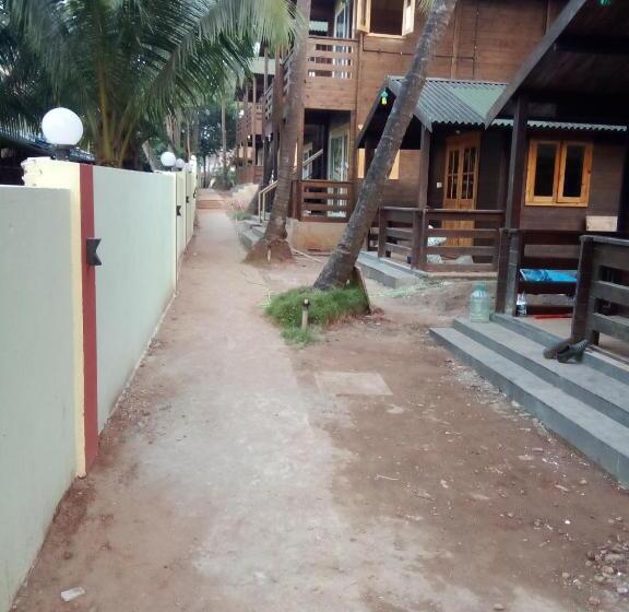 فندق The Cool Huts