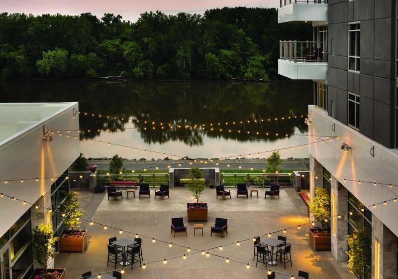 The Landing Hotel At Rivers Casino & Resort