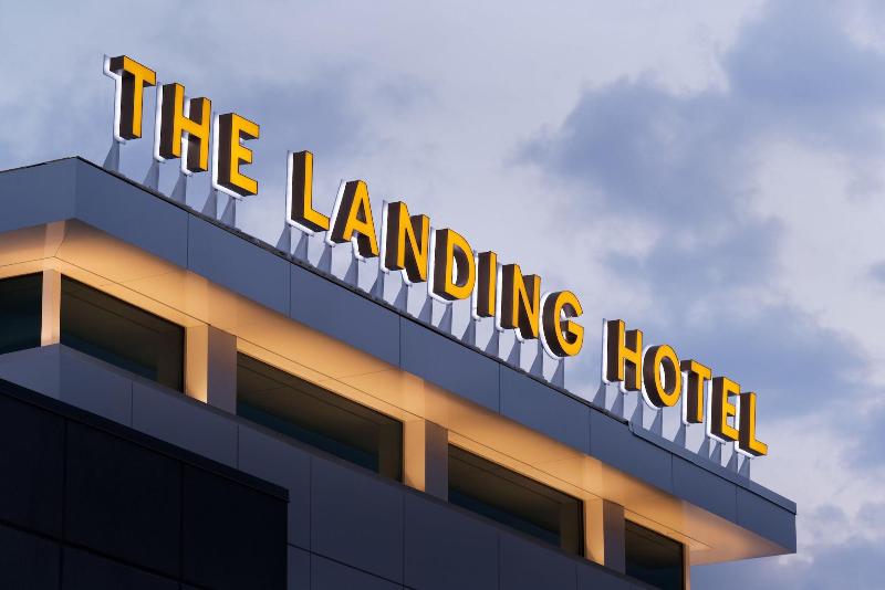 The Landing Hotel At Rivers Casino & Resort
