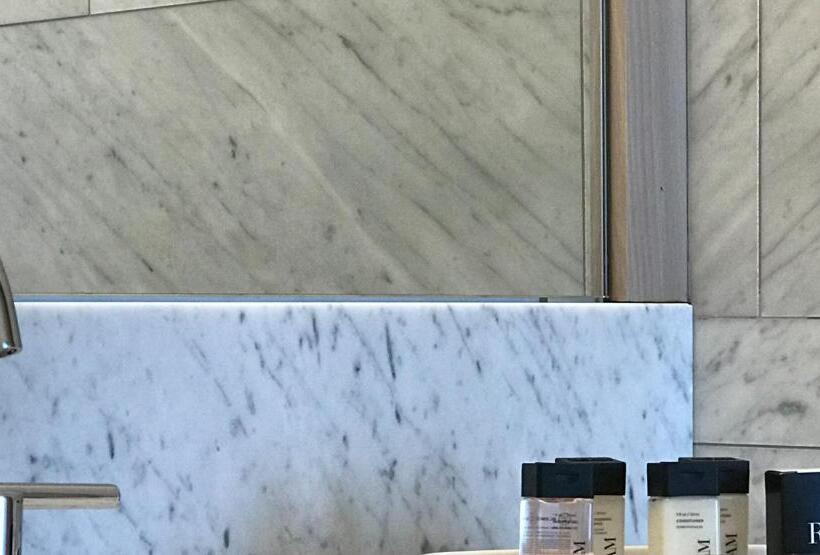 호텔 The Preston House And