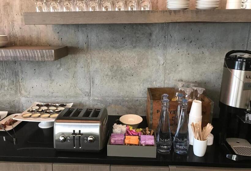 호텔 The Preston House And