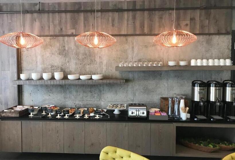 호텔 The Preston House And