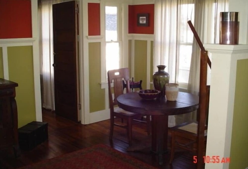 Отель The Sea Gypsy