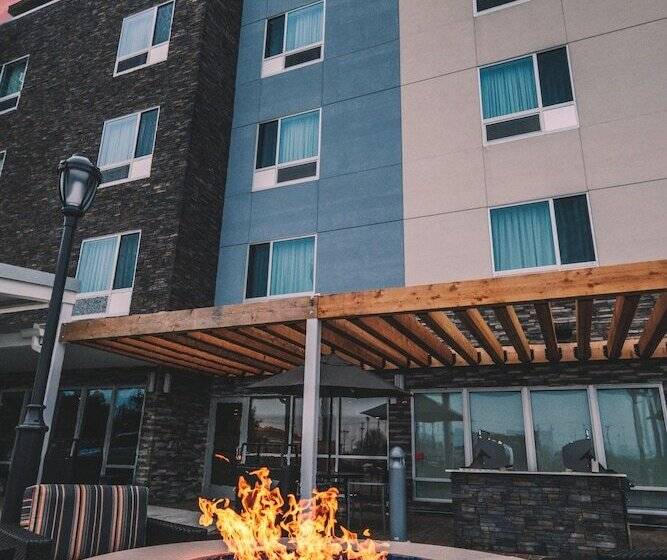 هتل Towneplace Suites By Marriott Toledo Oregon