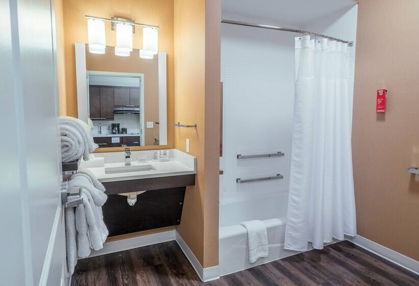هتل Towneplace Suites By Marriott Toledo Oregon