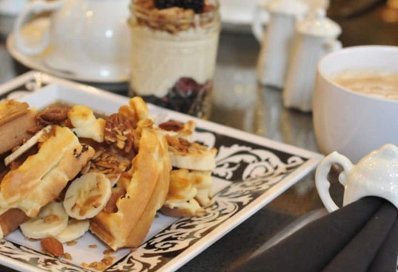 فندق Two Hearts Inn