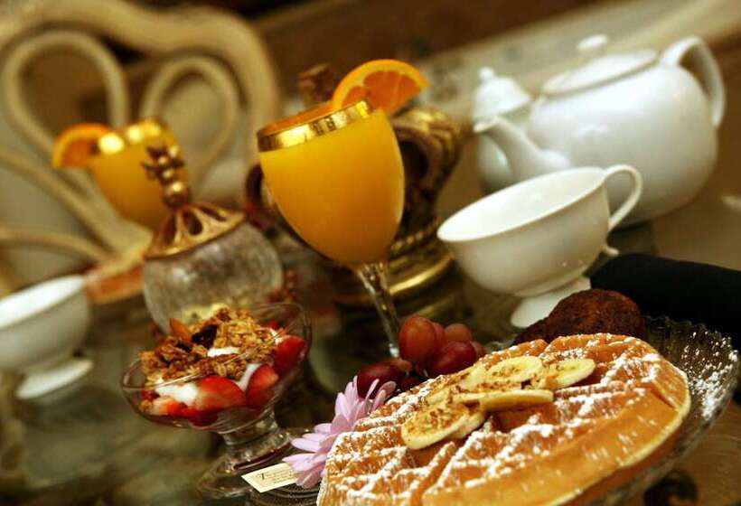 فندق Two Hearts Inn