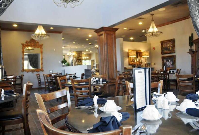 فندق Two Hearts Inn