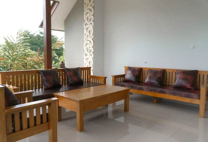 בית מלון כפרי Umadhatu Resort