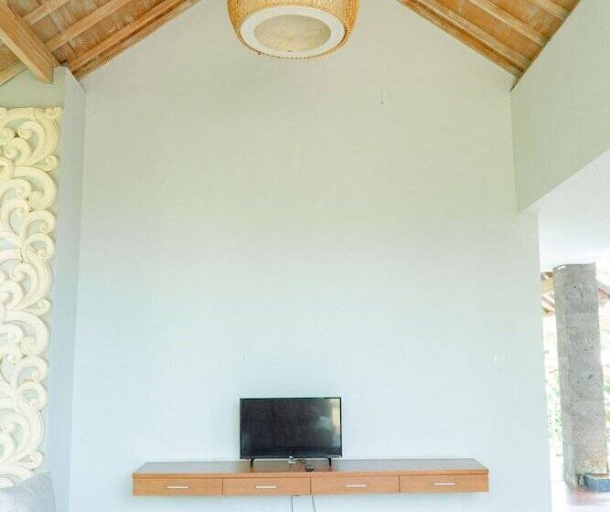 בית מלון כפרי Umadhatu Resort