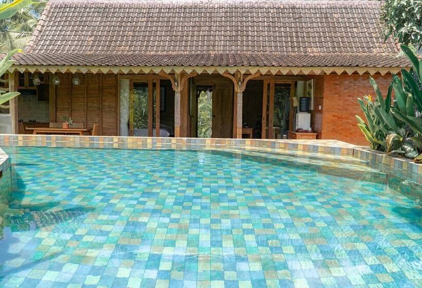 호텔 Umadhatu Resort