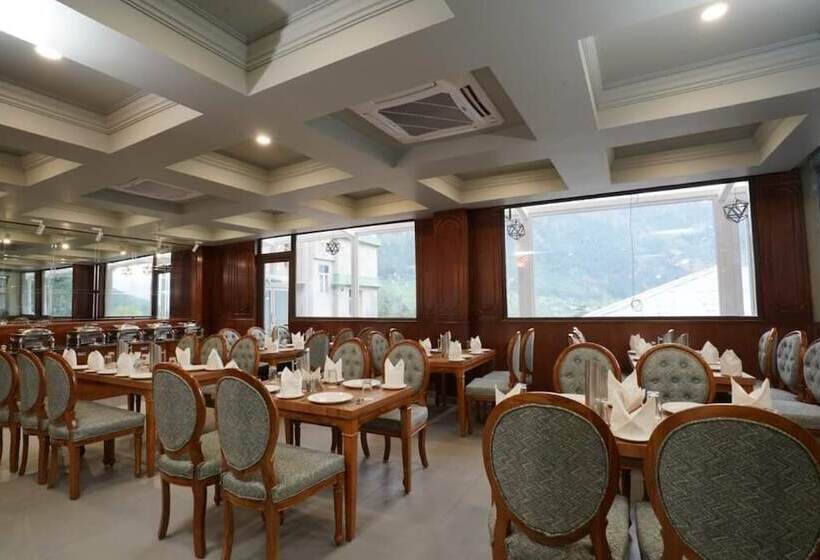 هتل Utopia Resorts & Spa