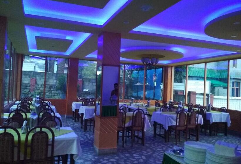 هتل Utopia Resorts & Spa