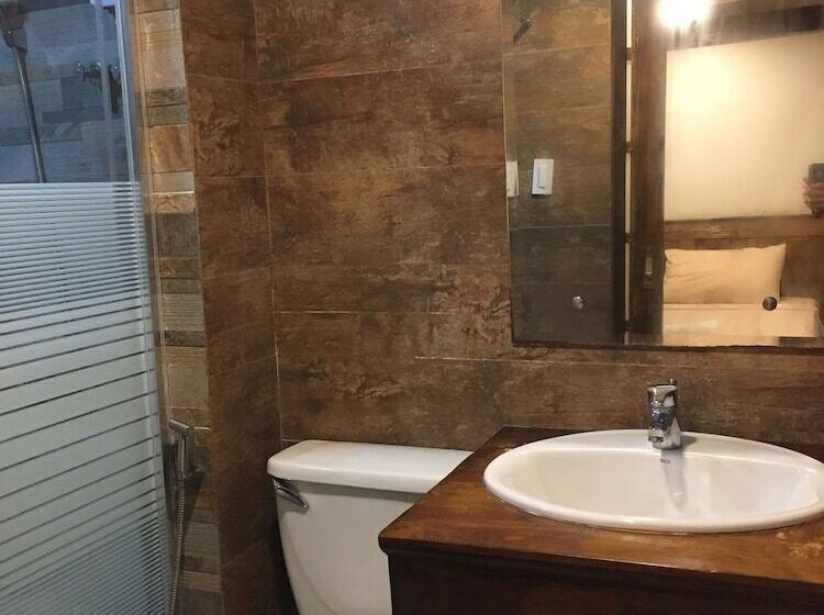 هتل Veneto De Vigan   Annex