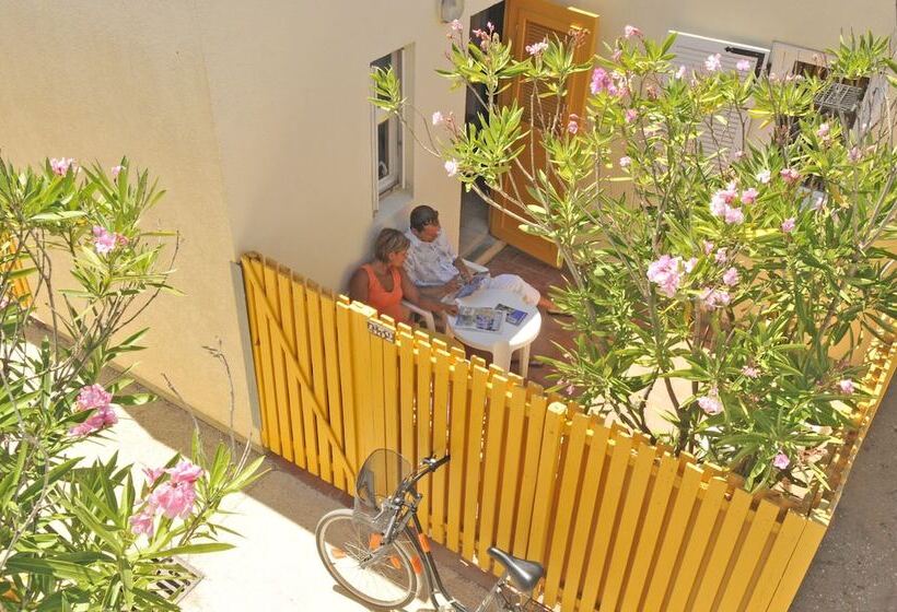 Отель Vvf Villages Les Portes Du Roussillon, Le Barcarès