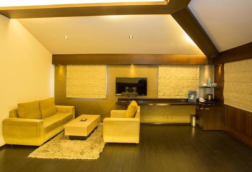 هتل Welcome   Fort