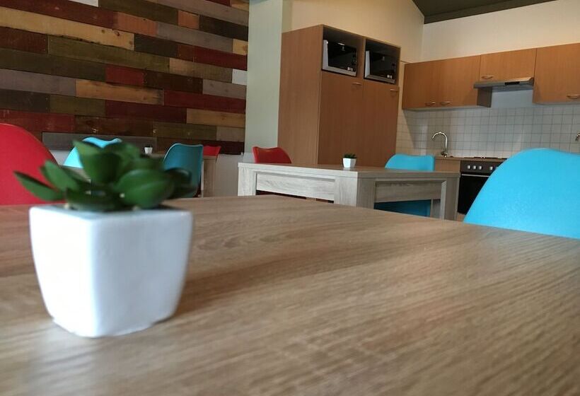 هتل Welcome Riverside Guesthouse