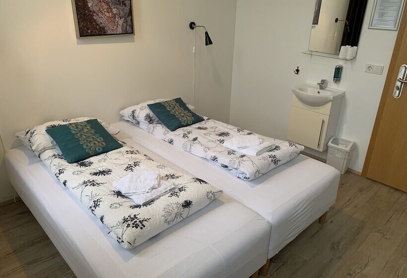 هتل Welcome Riverside Guesthouse