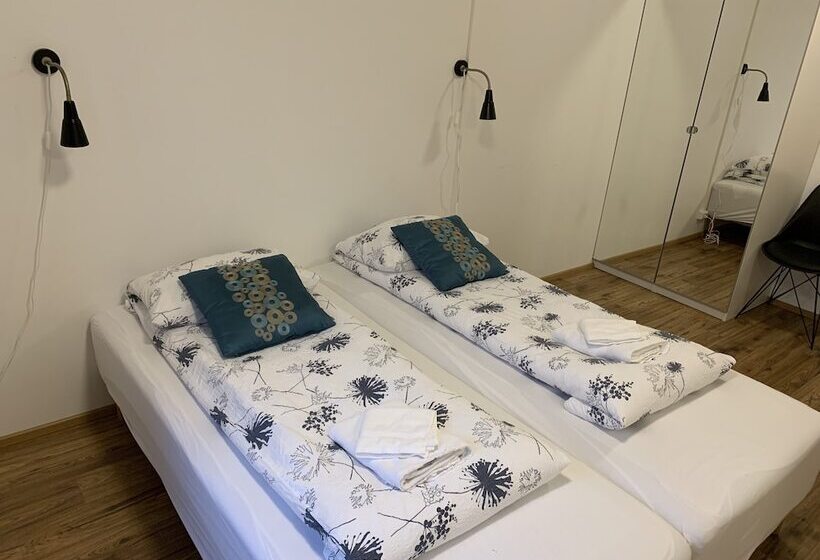 هتل Welcome Riverside Guesthouse