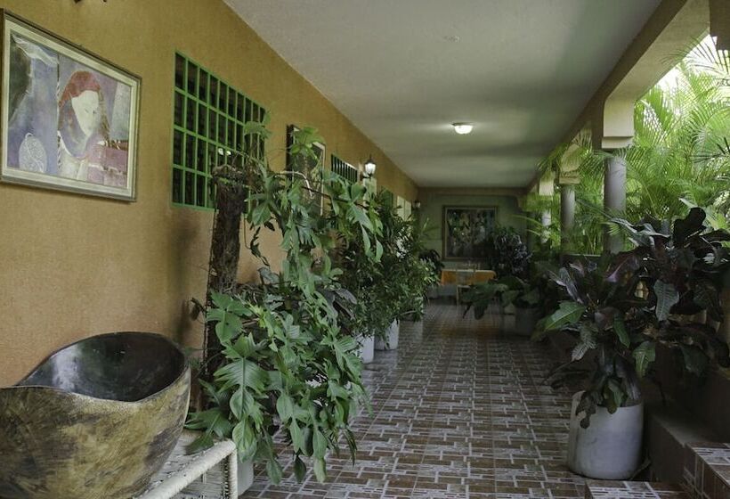 Le Jardin Hotel Restaurant