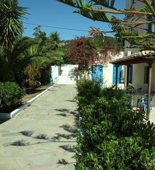 Lianos Hotel Apartments