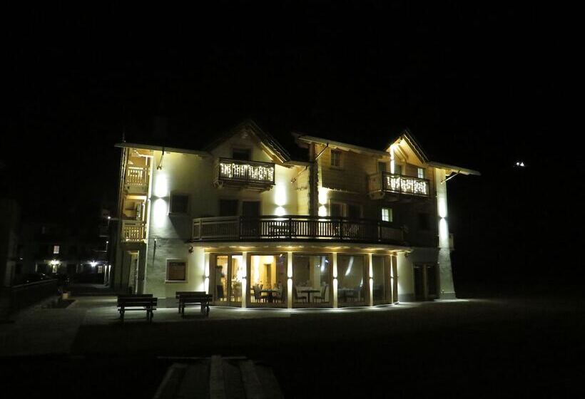 B&b Ecohotel Chalet Des Alpes