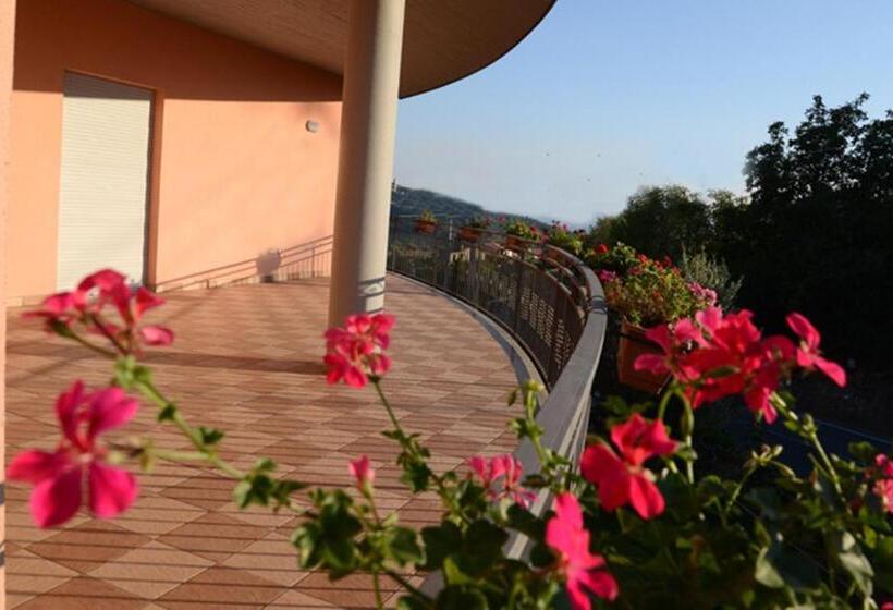 בית מלון כפרי 660