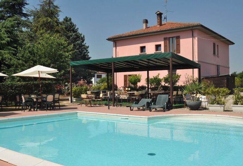 Отель Agriturismo La Prosciutta