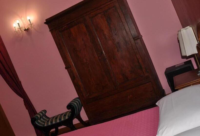 Отель Agriturismo La Prosciutta