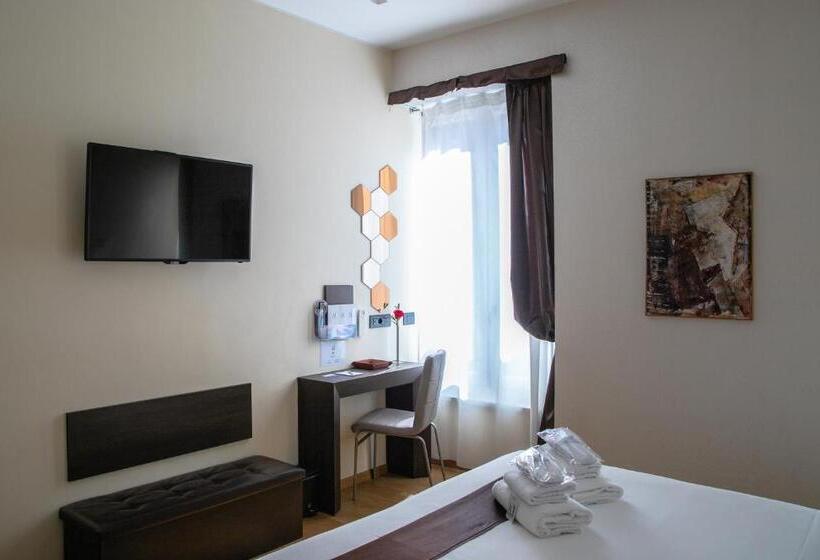 酒店 Aiello Rooms San Babila