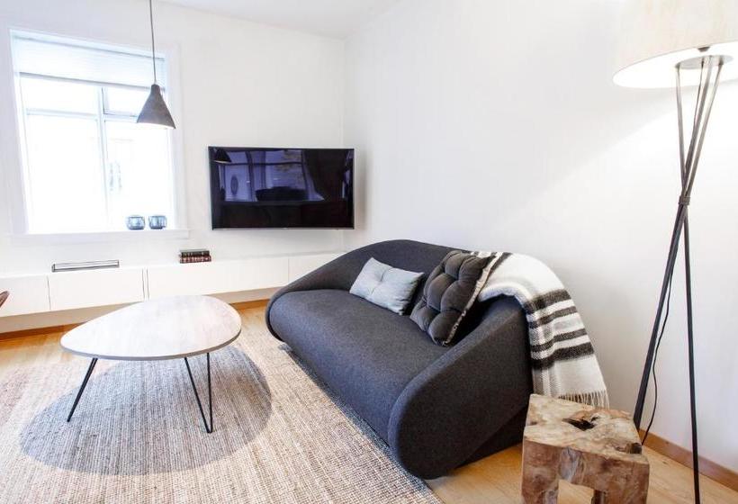 هتل Akureyri Central Luxury House