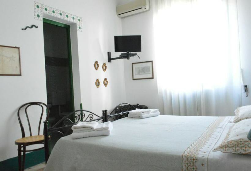 בית מלון כפרי Alma Mater B&b