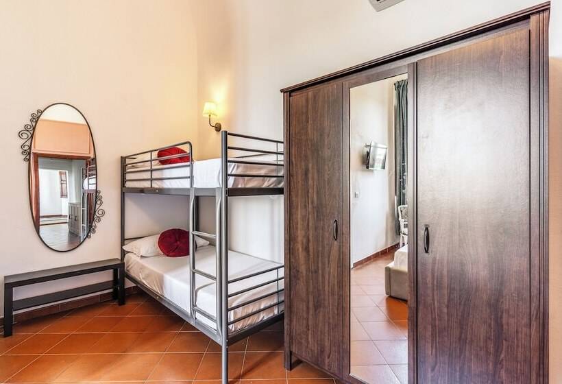 هتل Aweshome Villa Tower