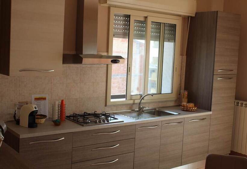 فندق B&b Around The World