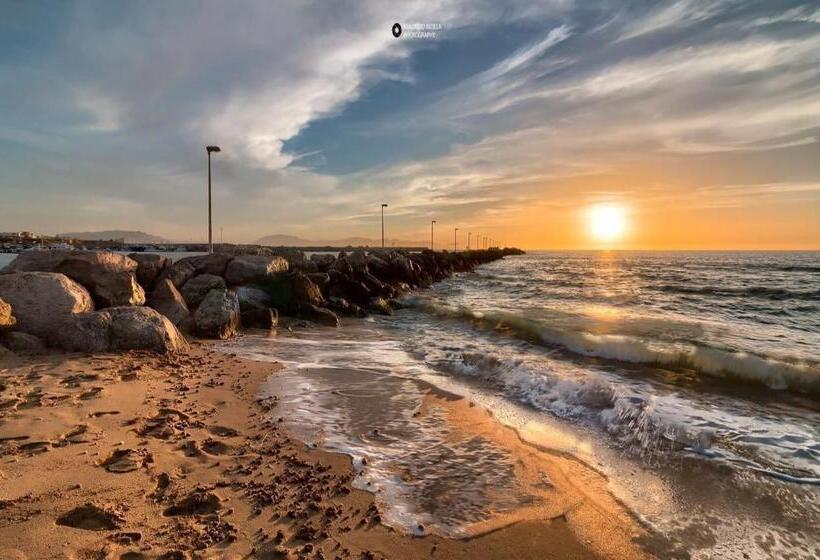 ホテル B&b Cinisi Mare E Monti