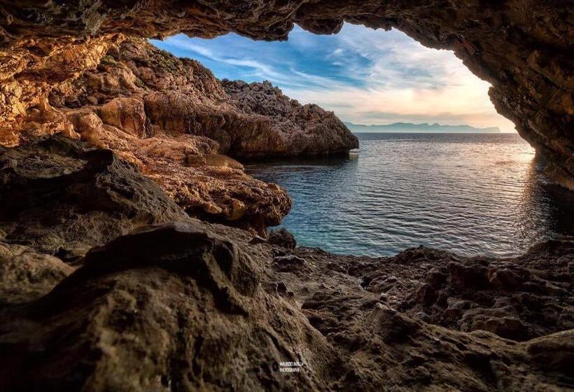 ホテル B&b Cinisi Mare E Monti