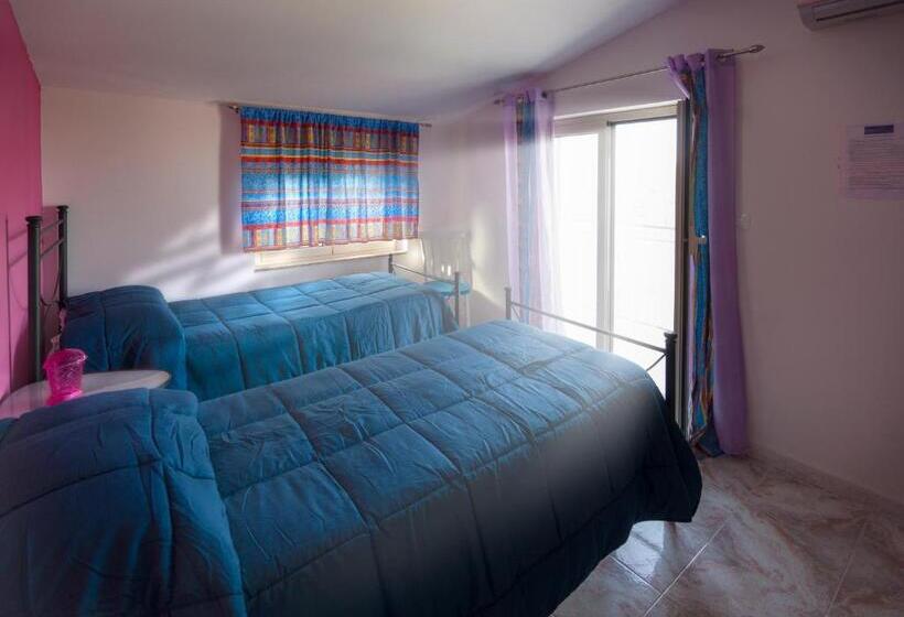 בית מלון כפרי B&b Gàttina