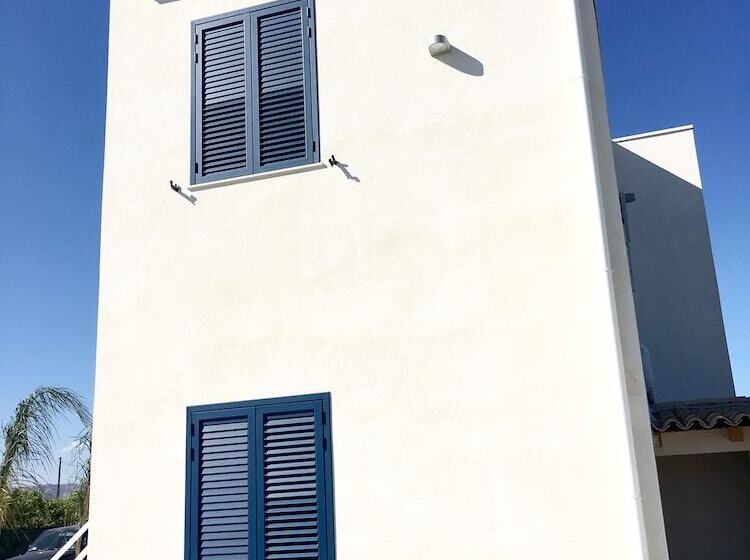 هتل B&b Sun Of Sicily