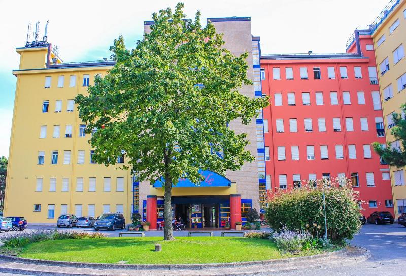 호텔 Bella Italia Sport Village