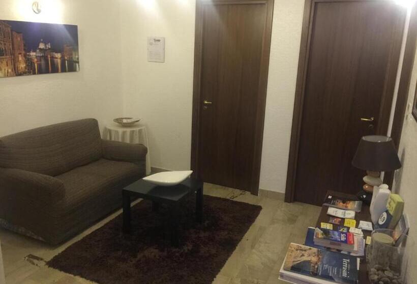 ホテル Case Saniela