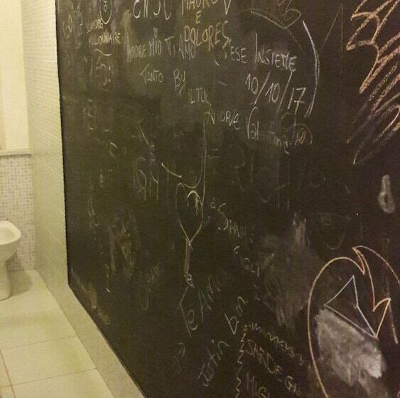 هتل Centrum Rooms