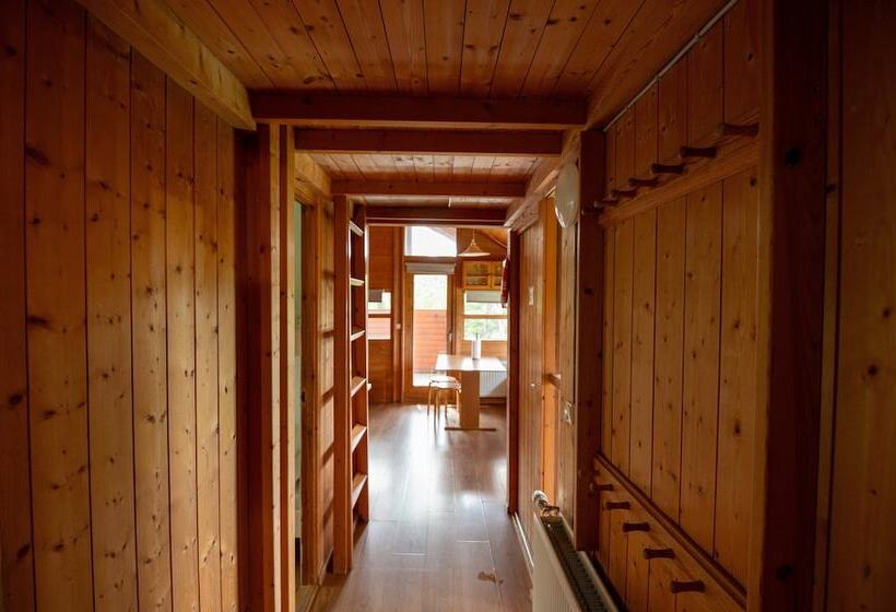 هتل Gladheimar Guest House