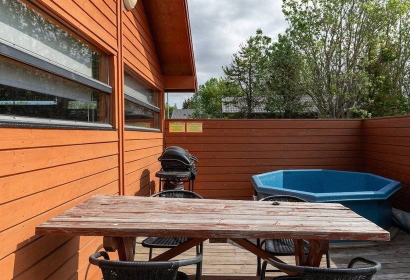 هتل Gladheimar Guest House